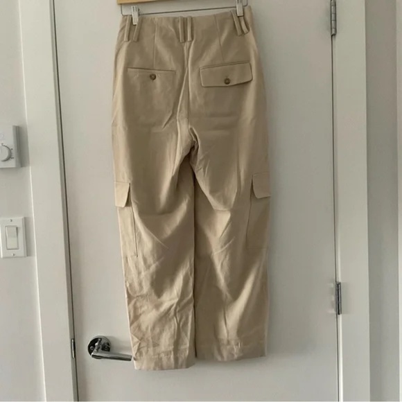 Aritzia - Babaton Rojo Cargo Pant - Picture 7 of 7